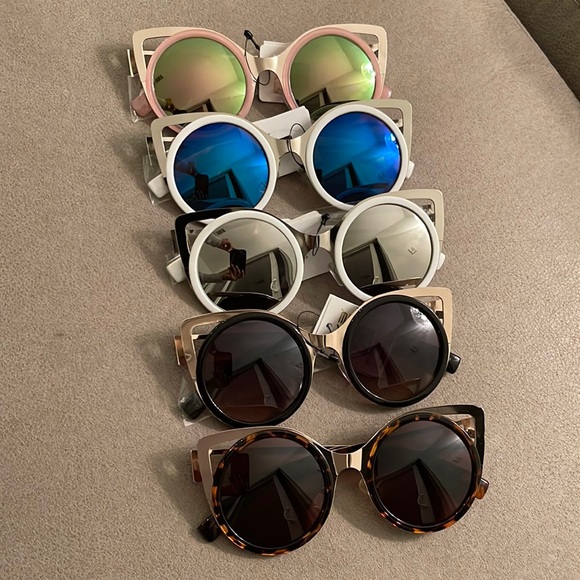 Flat Cat Eyes Sunglasses - Picture 3 of 4